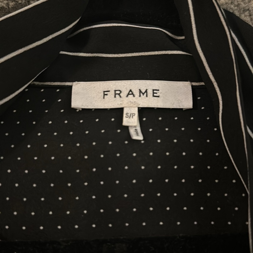 Frame blouse - s/p - Picture 3 of 5